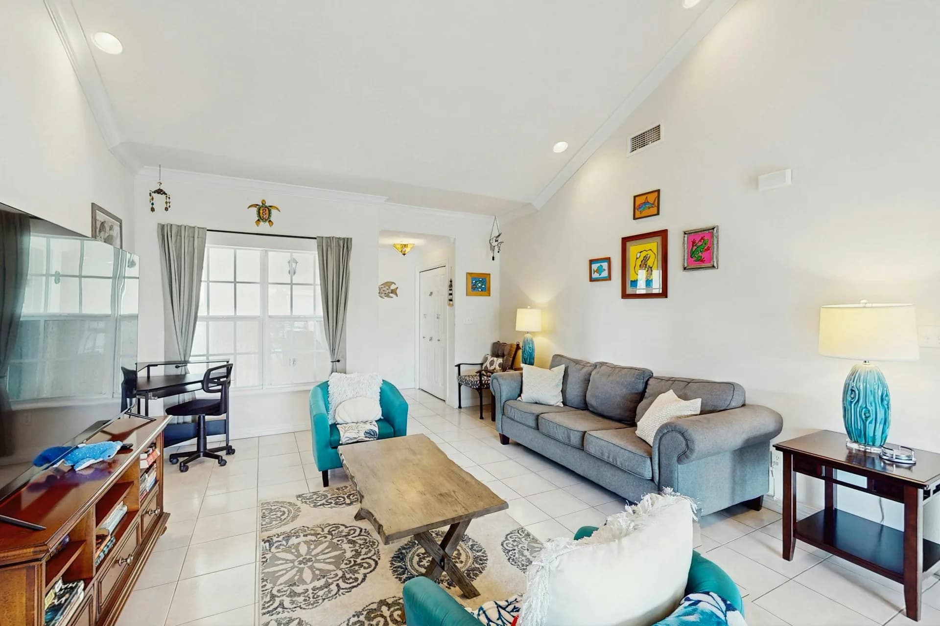 Dancing Turtle Cay living room with ocean view